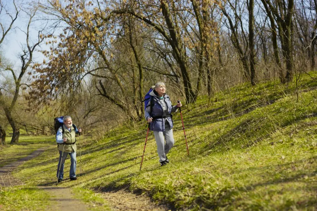 Camminata quotidiana per prevenire il mal di schiena